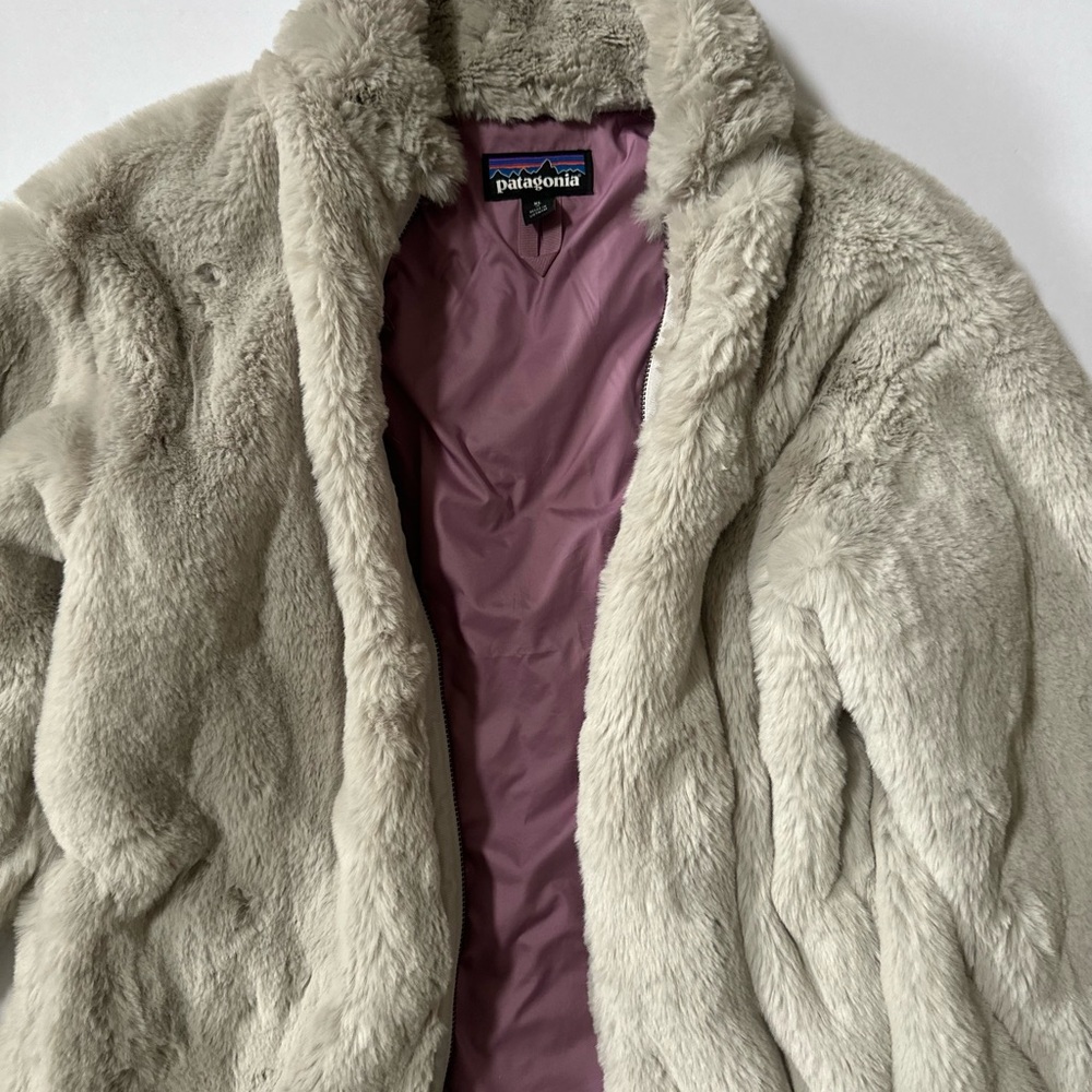 Patagonia Girls Cozy, Minky Jacket gray, XL  (fits women’s 4 petite)